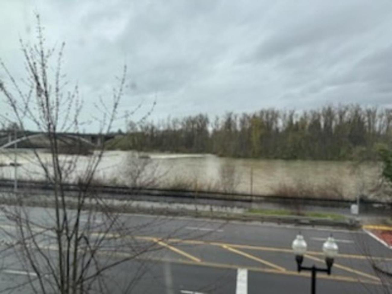 Candlewood Suites Eugene Springfield By Ihg Экстерьер фото